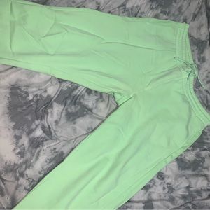 TNA ARITZIA GD FRESH MINT GREEN COZY AF BOYFRIEND SWEATPANTS